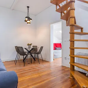 Alfama 2bdr Duplex W/ Balcony By Lovelystay Lisboa